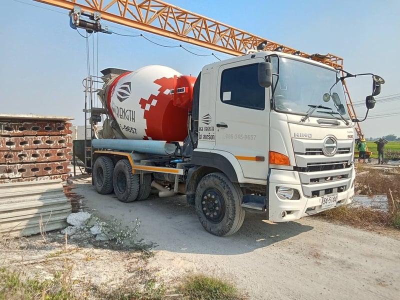 HINO FM รถบรรทุก 10ล้อ โม่ผสมปูน ปี2023 เลขไมล์ 62,119 กม.