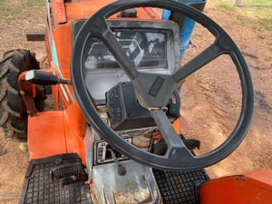 รถไถคูโบต้า L1-265 (เก่านอก)