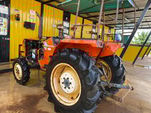 รถไถคูโบต้า L1-265 (เก่านอก)