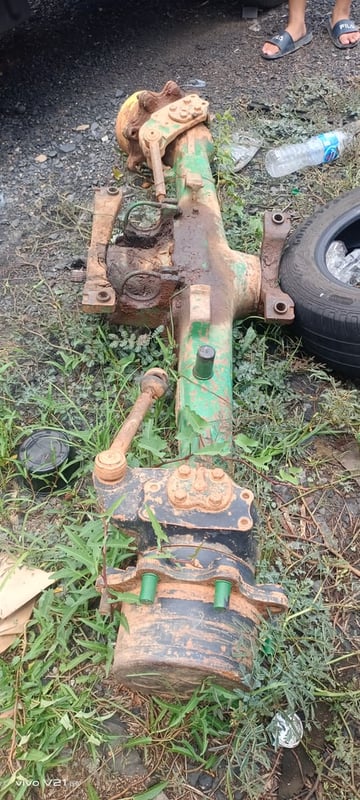 ขายเพลาหน้าjohndeere5415 คาราโร่