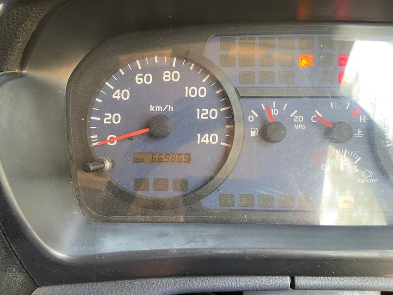 HINO FM 260แรงม้า รถบรรทุก 10ล้อ หัวลาก เฉพาะหัว ปี2010 HINO FM 260แรงม้า รถบรรทุก 10ล้อ หัวลาก เฉพาะหัว ปี2010