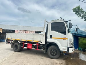 ISUZU FRR 210แรงม้า รถบรรทุก 6ล้อ กระบะเหล็ก ปี2022 เลขไมล์น้อยกว่า 50,000 กม. ISUZU FRR 210แรงม้า รถบรรทุก 6ล้อ กระบะเหล็ก ปี2022 เลขไมล์น้อยกว่า 50,000 กม.