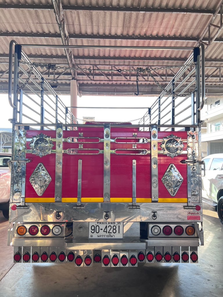 ISUZU FRR 210แรงม้า รถบรรทุก 6ล้อ กระบะคอกสูง ปี2022 เลขไมล์น้อยกว่า 50,000 กม.