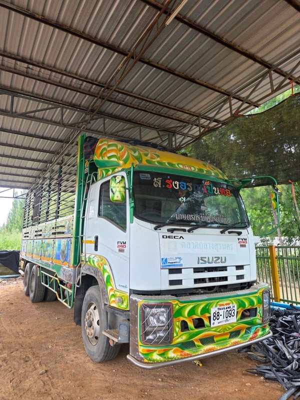 ISUZU FVM 240แรงม้า รถบรรทุก 10ล้อ กระบะคอกสูง ปี2014  ติดต่อคุณกล้วย โทร 089-8456025