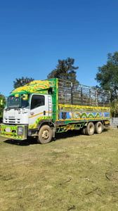 ISUZU FVM 240แรงม้า รถบรรทุก 10ล้อ กระบะคอกสูง ปี2014  ติดต่อคุณกล้วย โทร 089-8456025