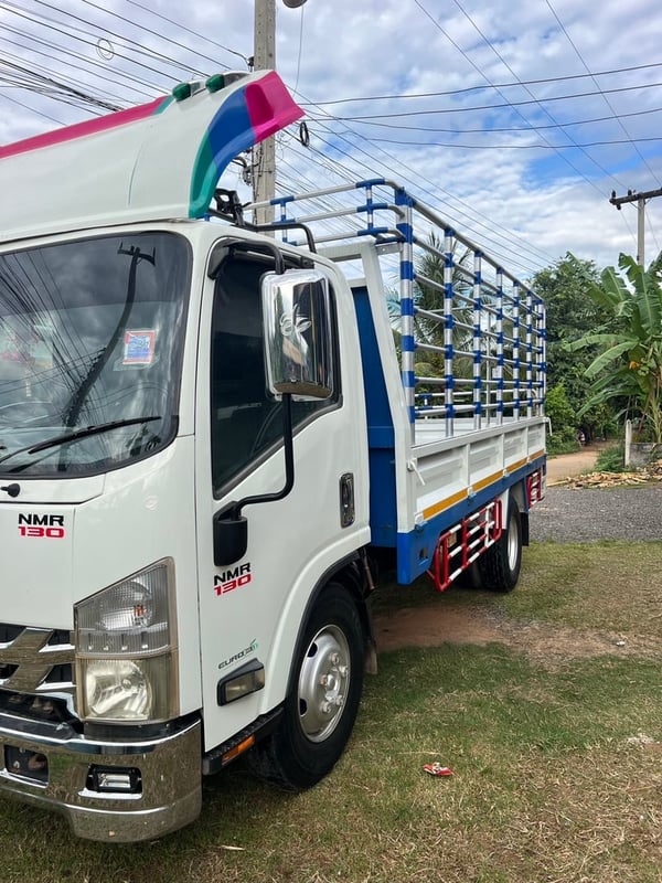 ISUZU NMR 130แรงม้า รถบรรทุก 6ล้อ กระบะคอกสูง ปี2010 เลขไมล์น้อยกว่า 500,000 กม. ISUZU NMR 130แรงม้า รถบรรทุก 6ล้อ กระบะคอกสูง ปี2010 เลขไมล์น้อยกว่า 500,000 กม.