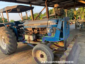 รถไถฟอร์ดรุ่น 6610 ตัวแทนรุ่นสาม