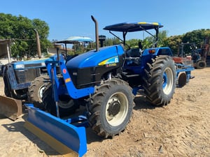 รถไถฟอร์ดรุ่นทีเอสเก้าศูนย์