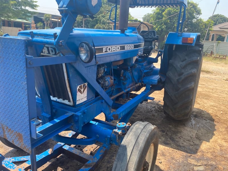 รถไถฟอร์ดรุ่น 5007 เจ็ด ที่ห้า