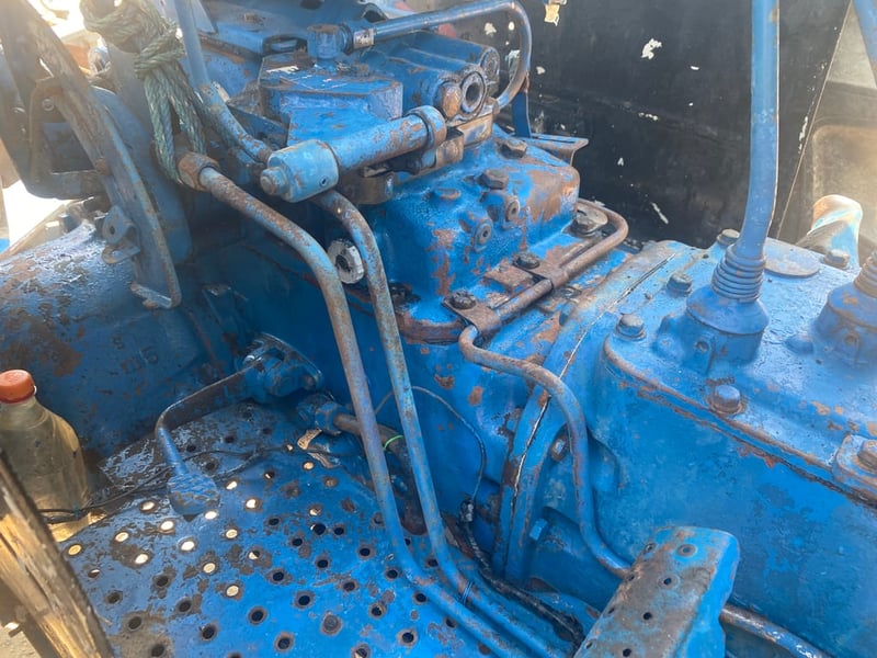 รถไถฟอดรุ่น6610