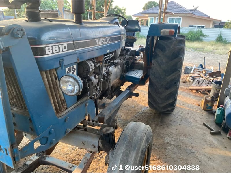 รถไถฟอร์ดรุ่น 6610 ตัวแทนรุ่นสาม