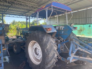 รถไถฟอร์ดรุ่น 6610 รุ่นสาม