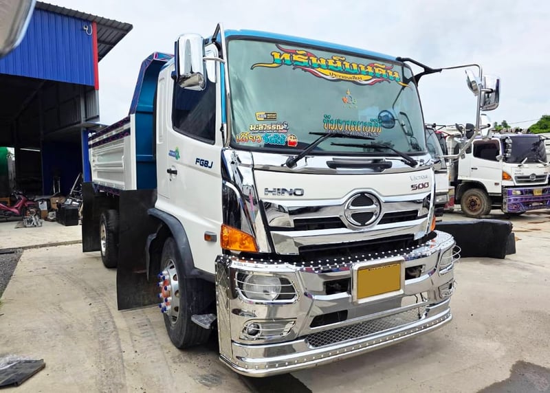 HINO FG 240แรงม้า รถบรรทุก 6ล้อ ดั้มพ์ ปี2017