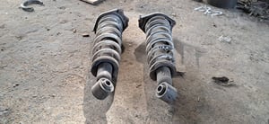 ขายโช๊คหลัง toyota wish 1 คู่