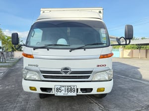 HINO XZU 136แรงม้า รถบรรทุก 6ล้อ ตู้แห้ง ปี2011 เลขไมล์ 190,000 กม.