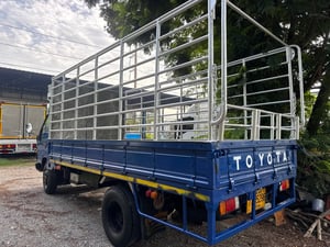 ขายรถบรรทุกหกล้อ TOYOTA 115 แรง ขายรถบรรทุกหกล้อ TOYOTA 115 แรง