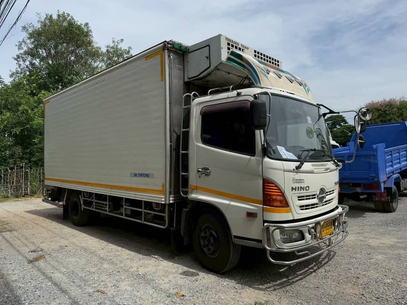 HINO FC9J 175แรงม้า รถบรรทุก 6ล้อ ตู้เย็น ปี2012