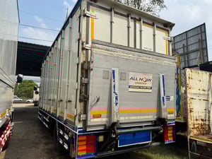 ISUZU FRR รถบรรทุก 6ล้อ ตู้แห้ง ปี2016