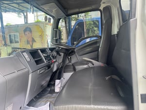 ISUZU NLR รถบรรทุก 4ล้อ ตู้แห้ง ปี2020