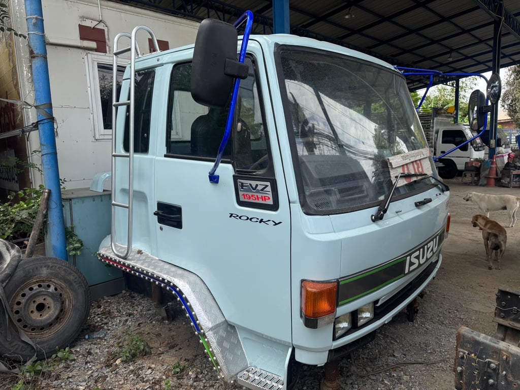 ขายค่ะ หัวเก๋งร็อคกี้ สิบล้อ หกล้อ ใส่ได้