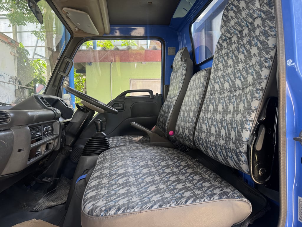 🔥 รถบรรทุกหกล้อ ISUZU NKR พร้อมลุย 🔥 ✅ เครื่องยนต์ 4HG1 130 แรงม้า ✅ ปีจดทะเบียน 2547 ใช้งานดี ดูแลถึง ✅ เครื่อง–เกียร์แน่น (ห้าเกียร์)ไม่มีย้อมแมว ✅ กระบะบรรทุกยาว 4.30 ม.+มีข้างเสริม ✅ รถสวย สภาพพร้อมใช้งานทันที ✅ ยาง 7.00 R16 💰 ราคาเพียง 330,000 บาท 👉 เงินสดต่อรองได้ 👉 มีไฟแนนซ์รองรับ 🔥 รถบรรทุกหกล้อ ISUZU NKR พร้อมลุย 🔥 ✅ เครื่องยนต์ 4HG1 130 แรงม้า ✅ ปีจดทะเบียน 2547 ใช้งานดี ดูแลถึง ✅ เครื่อง–เกียร์แน่น (ห้าเกียร์)ไม่มีย้อมแมว ✅ กระบะบรรทุกยาว 4.30 ม.+มีข้างเสริม ✅ รถสวย สภาพพร้อมใช้งานทันที ✅ ยาง 7.00 R16 💰 ราคาเพียง 330,000 บาท 👉 เงินสดต่อรองได้ 👉 มีไฟแนนซ์รองรับ