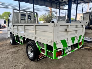 ISUZU NKR รถบรรทุก 4ล้อ กระบะเหล็ก ปี2007