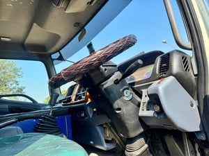 HINO FG 212แรงม้า รถบรรทุก 6ล้อ กระบะคอกสูง ปี2004