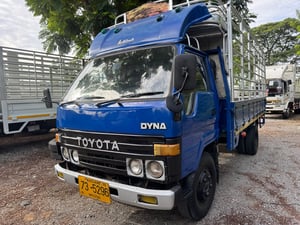 ขายรถบรรทุกหกล้อ TOYOTA 115 แรง ขายรถบรรทุกหกล้อ TOYOTA 115 แรง