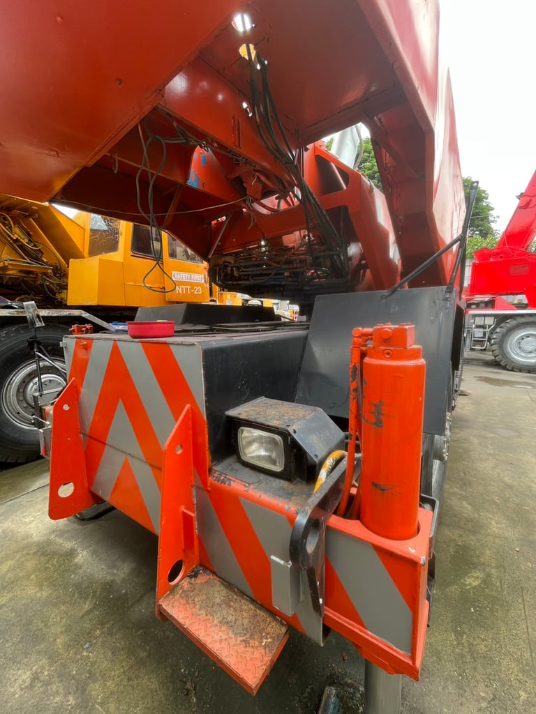 ขายด่วน รถเครน P&H (20 ตัน) มีเอกสาร Invoice เจ้าของขายเอง