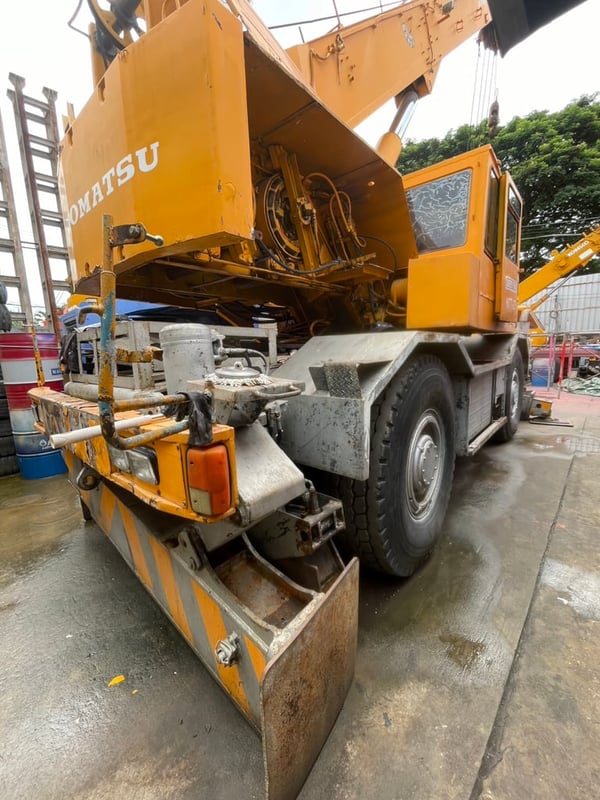 ขายด่วน รถเครน KOBELCO LW250-2 (25 ตัน) มีเอกสาร Invoice เจ้าของขายเอง