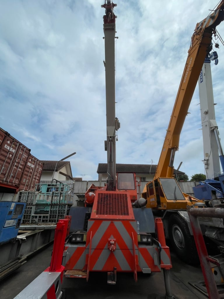 ขายด่วน รถเครน P&H (20 ตัน) มีเอกสาร Invoice เจ้าของขายเอง