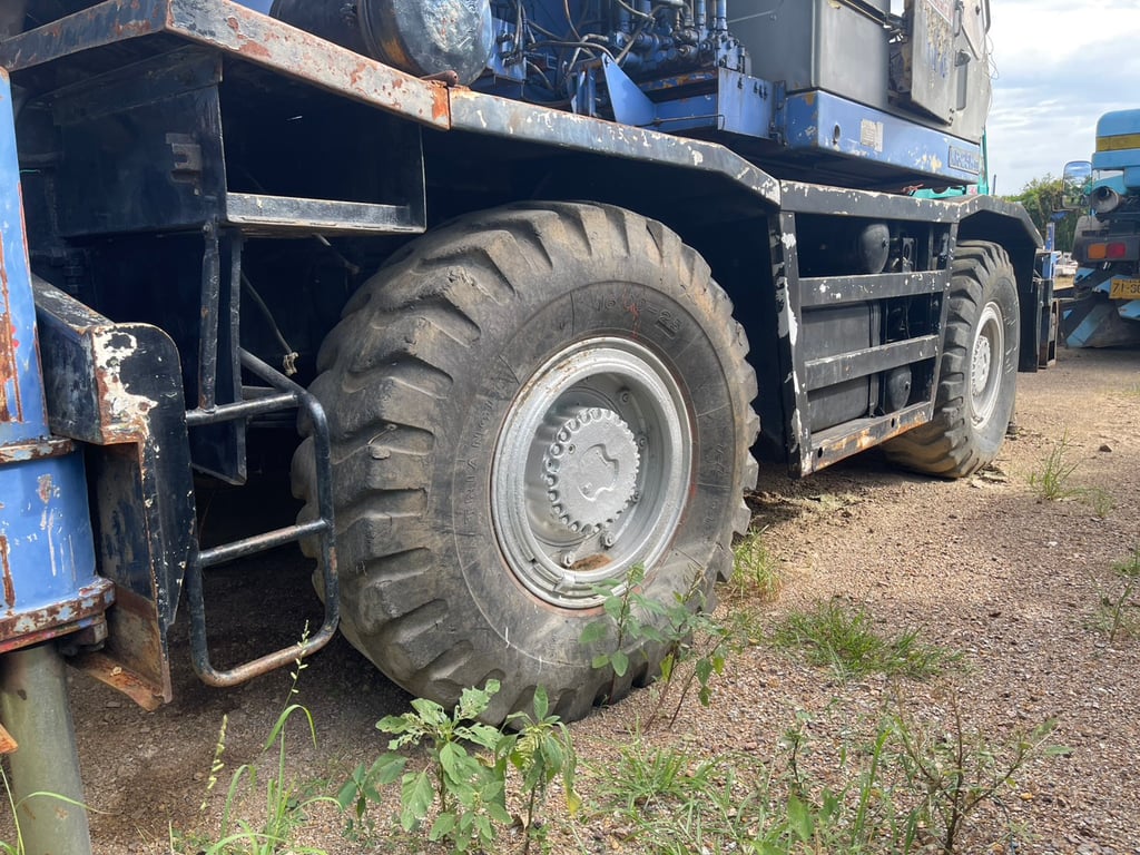 ขายด่วน รถเครน KATO KR25H-IIIL (25 ตัน) มีเอกสาร Invoice เจ้าของขายเอง ขายด่วน รถเครน KATO KR25H-IIIL (25 ตัน) มีเอกสาร Invoice เจ้าของขายเอง