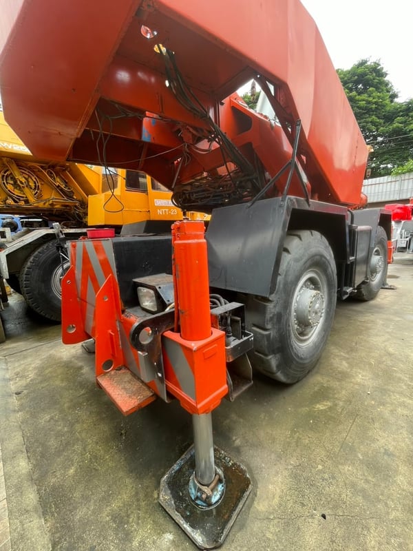 ขายด่วน รถเครน P&H (20 ตัน) มีเอกสาร Invoice เจ้าของขายเอง