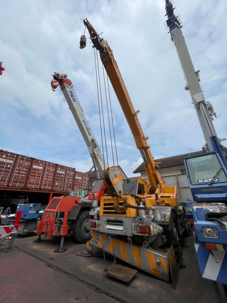 ขายด่วน รถเครน KOBELCO LW250-2 (25 ตัน) มีเอกสาร Invoice เจ้าของขายเอง ขายด่วน รถเครน KOBELCO LW250-2 (25 ตัน) มีเอกสาร Invoice เจ้าของขายเอง