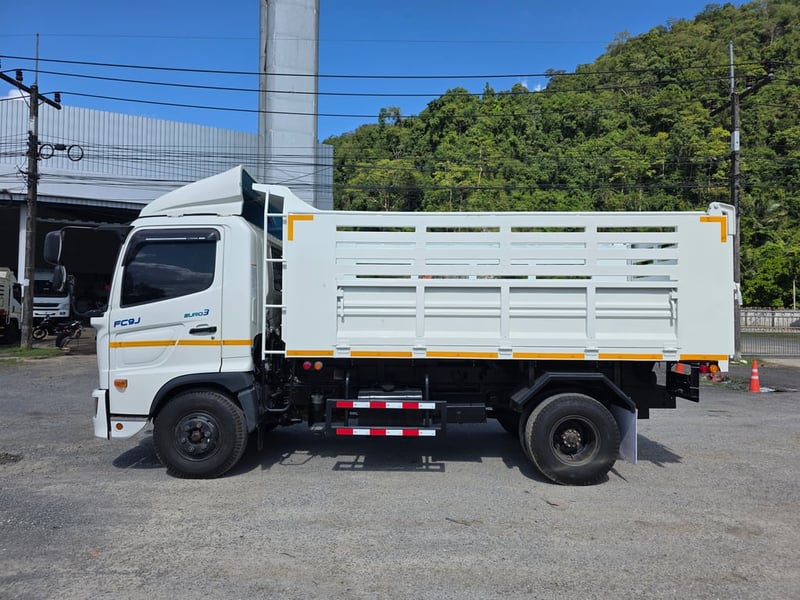 HINO FC 175แรงม้า รถบรรทุก 6ล้อ ดั้มพ์ ปี2022