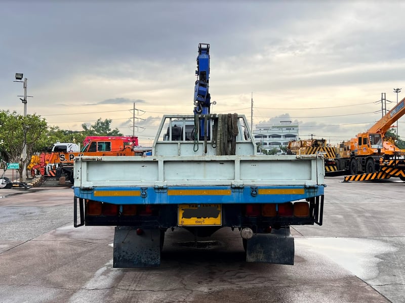 รถเฮี๊ยบ 6 ล้อ สภาพเนี๊ยบ รถห้างมือเดียว เอกสารครบ.