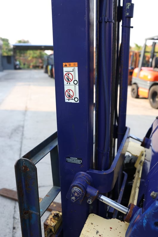 รถฟอร์คลิฟท์  KOMATSU FD15LC-16 Diesel ดีเซล 
