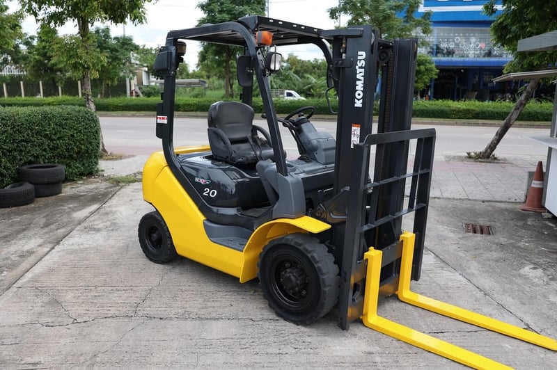 รถฟอร์คลิฟท์  komatsu FG20C-17 ขนาด 2 ตัน มือสองจากญี่ปุ่น 