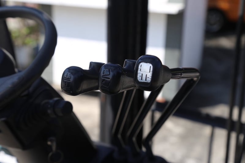 รถฟอร์คลิฟท์ TOYOTA 8FG15 รุ่น8 มือสองจากญี่ปุ่น รถฟอร์คลิฟท์ TOYOTA 8FG15 รุ่น8 มือสองจากญี่ปุ่น