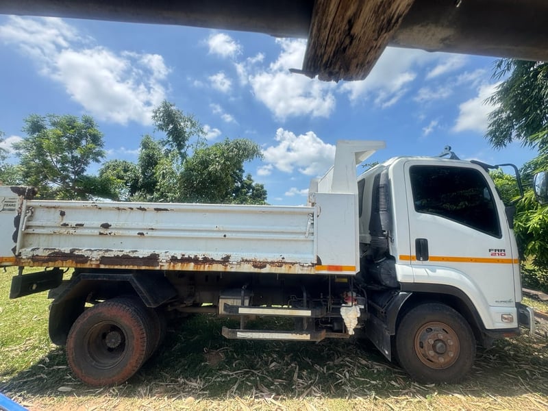 ISUZU FRR 210แรงม้า รถบรรทุก 6ล้อ ดั้มพ์ ปี2021