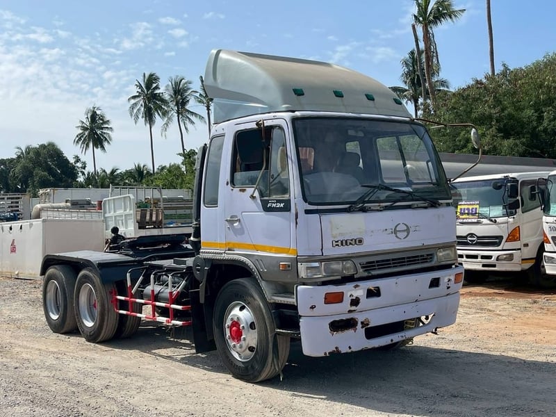 HINO FM3M 240แรงม้า รถบรรทุก 10ล้อ หัวลาก เฉพาะหัว ปี2002 HINO FM3M 240แรงม้า รถบรรทุก 10ล้อ หัวลาก เฉพาะหัว ปี2002
