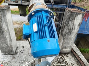 มอเตอร์เกียร์ WAM แท้ 7.5 แรง (5.5 kW) รุ่น M4505132S4 สำหรับสกรูลำเลียงไซโลปูน มือสองสภาพดี มอเตอร์เกียร์ WAM แท้ 7.5 แรง (5.5 kW) รุ่น M4505132S4 สำหรับสกรูลำเลียงไซโลปูน มือสองสภาพดี
