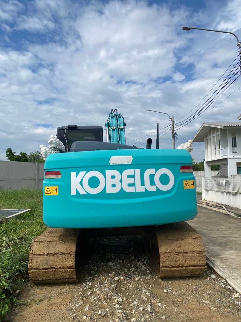 ขาย KOBELCO SK 140 LC 11 ขาย KOBELCO SK 140 LC 11