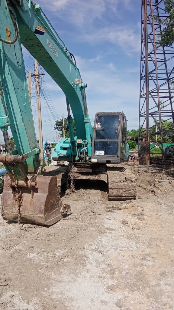 ขาย KOBELCO รุ่น SK200 Mk5 super ขาย KOBELCO รุ่น SK200 Mk5 super