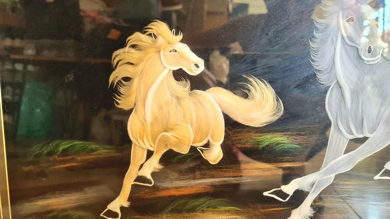 ภาพมงคลม้าแปดตัว 2 มิติ 2 D ทำจากขนม้าย้อมสีของขวัญล้ำค่าในเทศกาล-วันพิเศษ