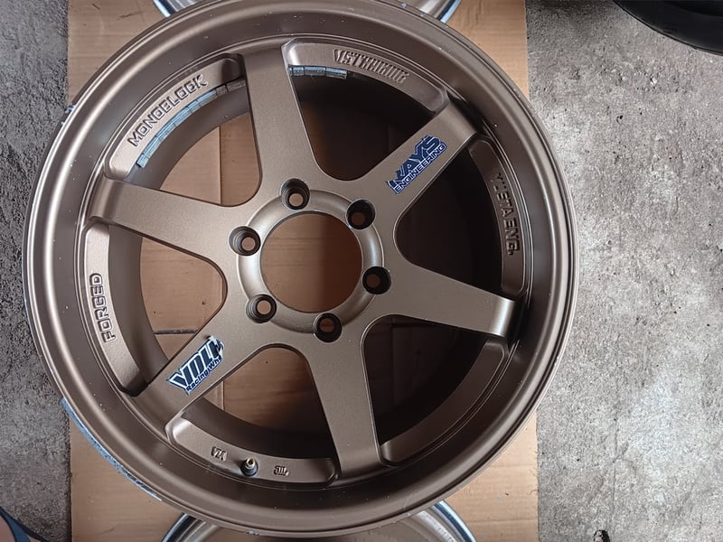 ล้อแม็กพร้อมยาง