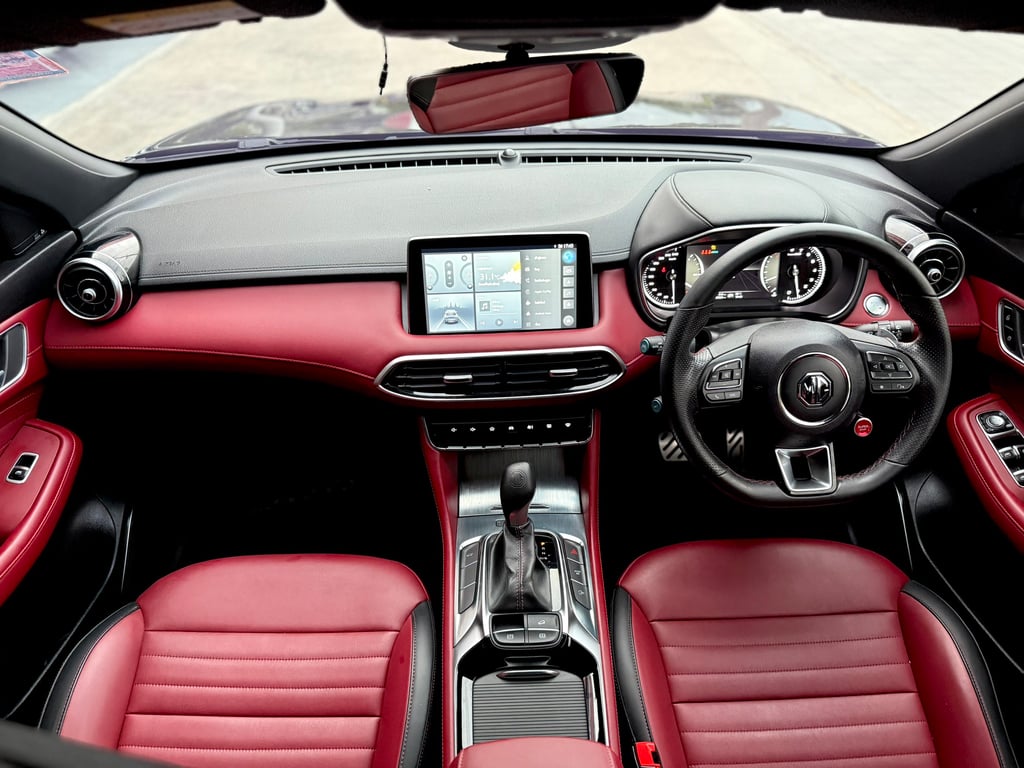 MG HS 1.5X Turbo Sunroof มือเดียว Topสุด ไม่เคยชน MG HS 1.5X Turbo Sunroof มือเดียว Topสุด ไม่เคยชน