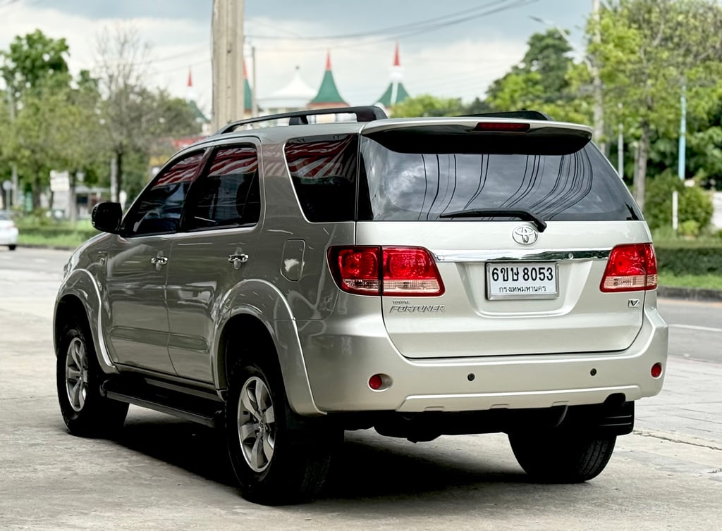 Fortuner 2.7V ขับ4WD เบนซิน+LPG หัวฉีดประหยัดพร้อมใช้ Fortuner 2.7V ขับ4WD เบนซิน+LPG หัวฉีดประหยัดพร้อมใช้