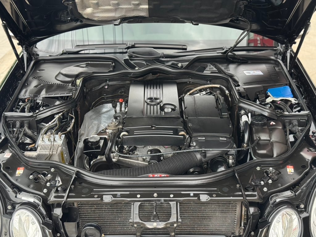 E200 Kom 1.8 ฝาดำ 1ใน100 ไมล์น้อย มือเดียว