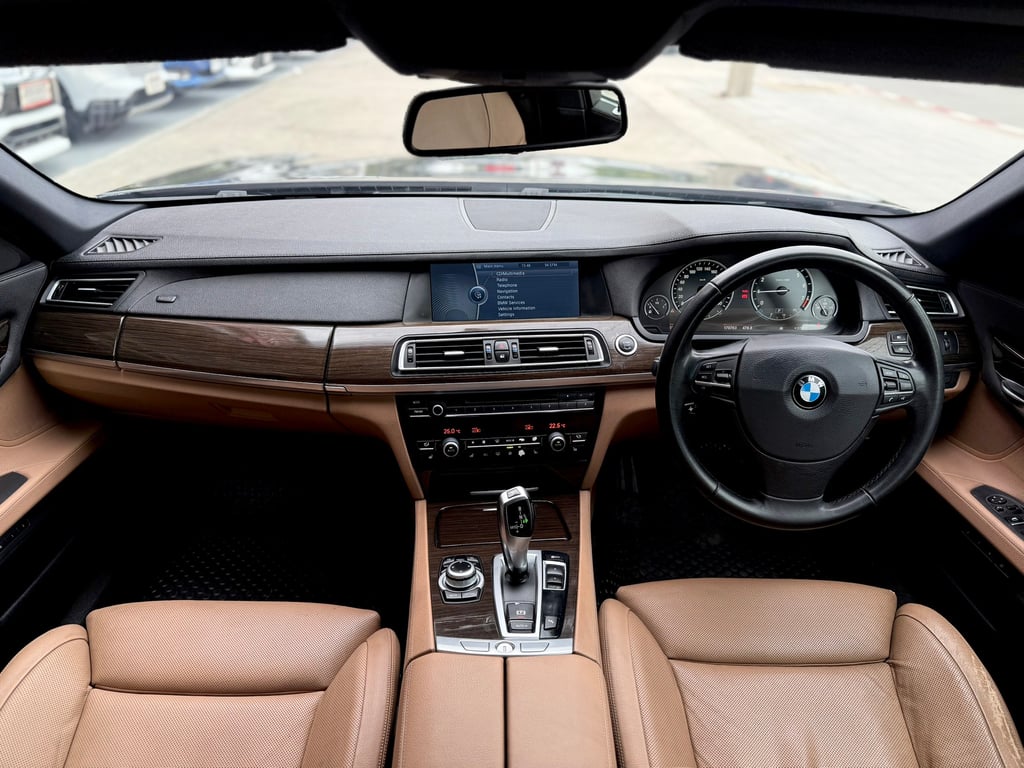 BMW F02 730i มือเดียว ไม่เคยชน รถสมบูรณ์ ดูแลถึง